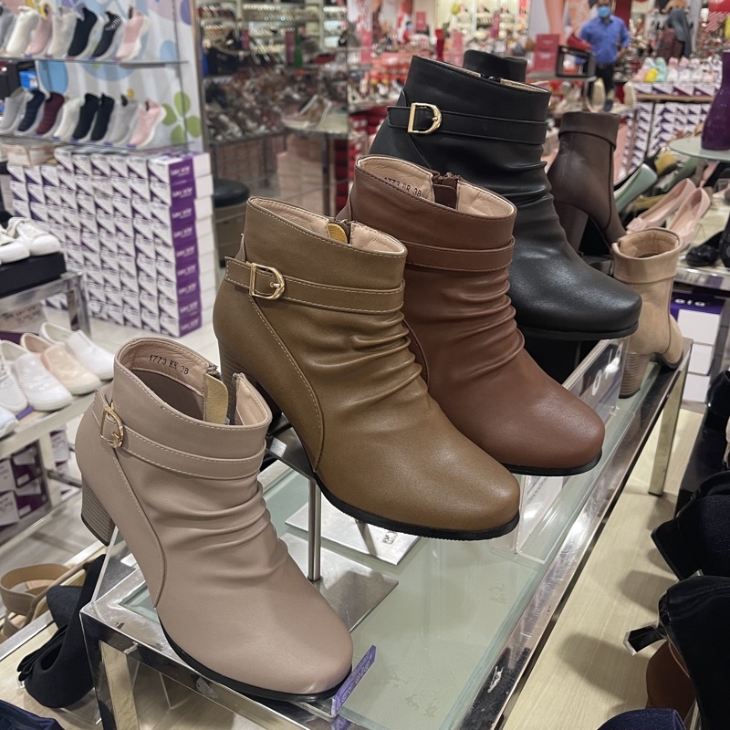 Sepatu boot wanita LAVIOLA (36-40)