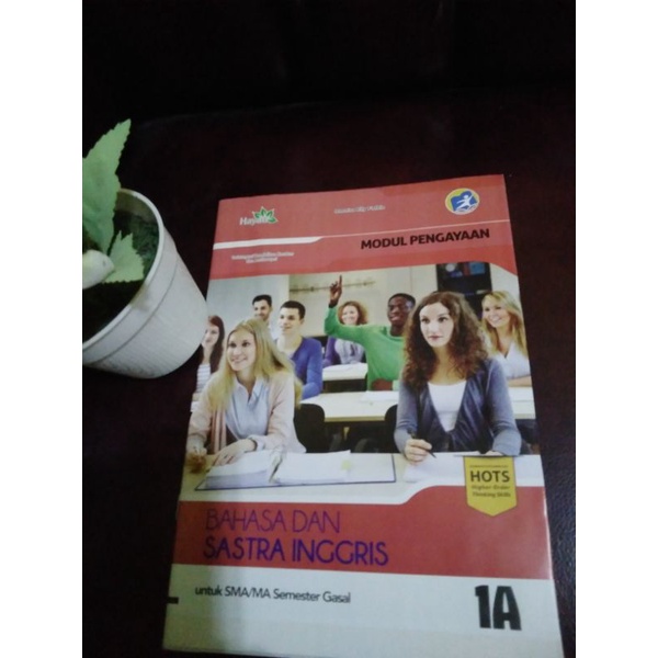 

Buku pendamping Bahasa dan Sastra Inggris kelas X semester 1