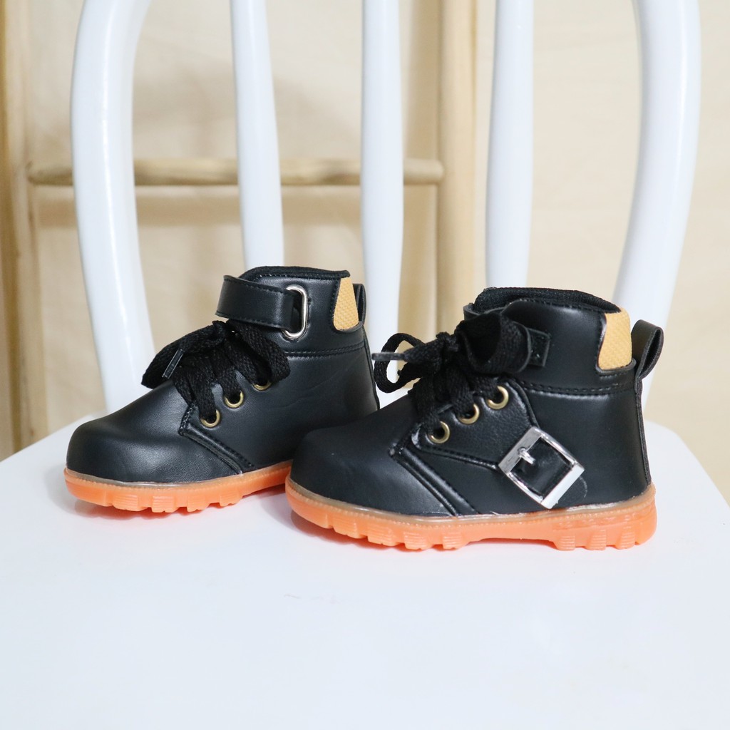 Sepatu Anak bayi Laki - laki / Cowok Bahan Kanvas Kulit Motif Sepatu Boot Gesper Tali