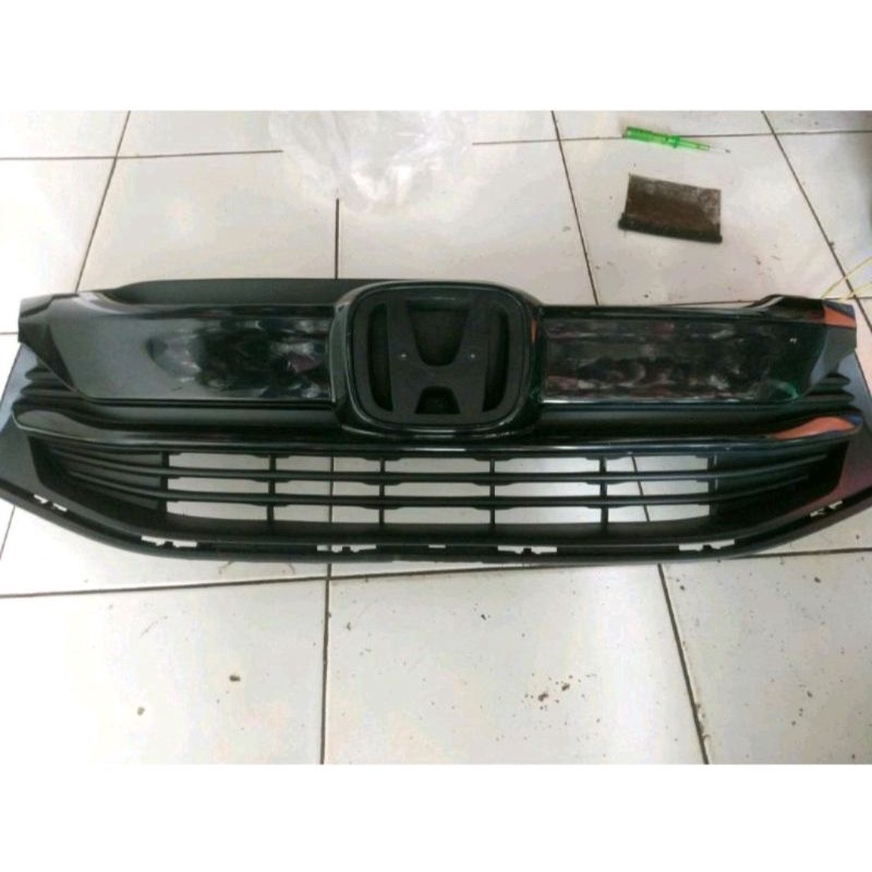 Grill Mobilio E facelift 2018 2019 2020 2021