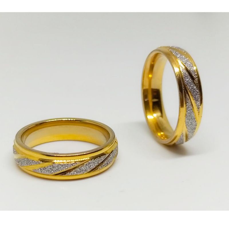 Cincin TITANIUM hitam grade A/cincin couple/cincin wanita-pria/cincin terlaris/promo cincin couple-Pasir kuning putih