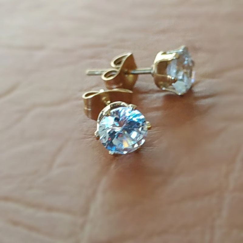 Anting Titanium Mata Satu korea pria&amp; wanita