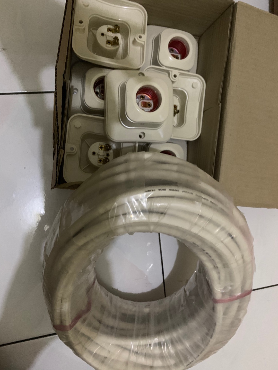 Kabel Eterna Nym 3x1,5 Meteran