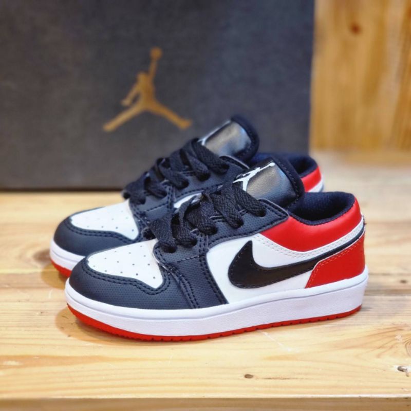 SEPATU IMPORT ANAK NIKE JORDAN LOW TERLARIS25-35