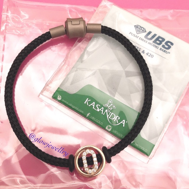 Gelang Huruf Miami UBS - O