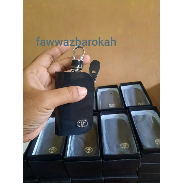 DOMPET STNK MOBIL DAN MOTOR GANTUNGAN KUNCI DOMPET LOGO TOYOTA COKLAT