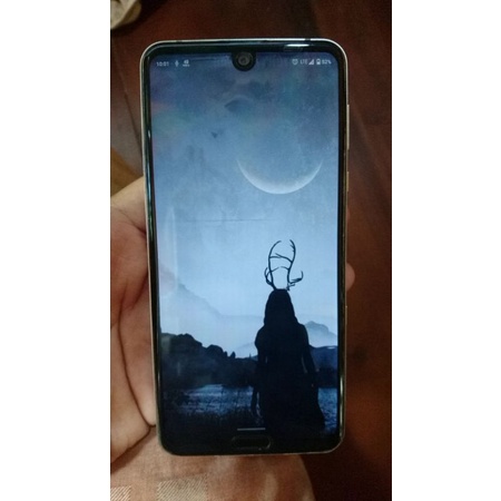 sharp aquos r3 au minus ringan