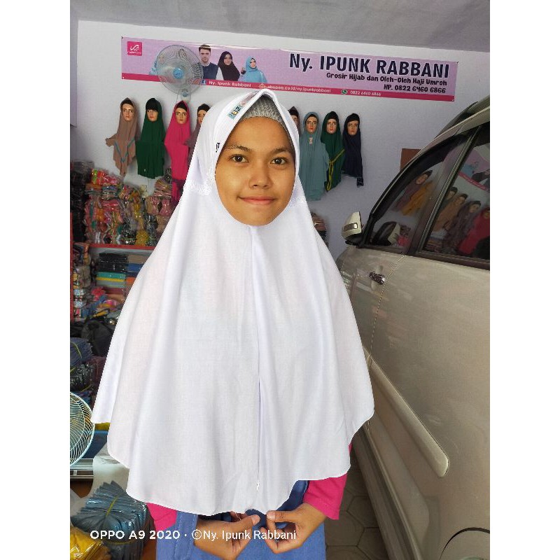 Jilbab sekolah SMA serut pita merk Elrahma