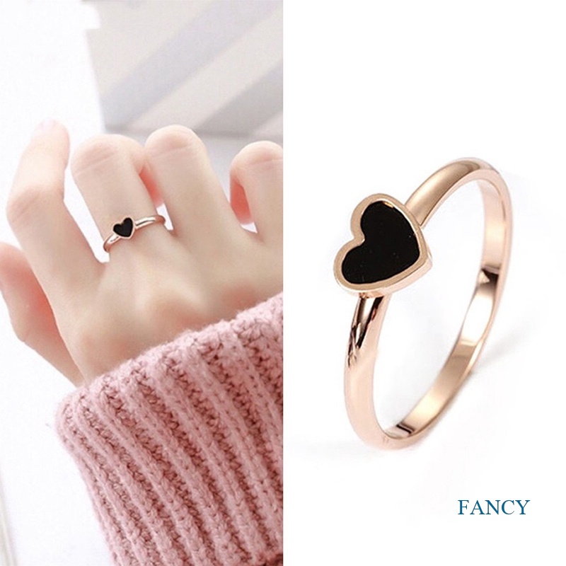 Cincin Bentuk Hati Bahan Titanium Steel Warna Rose Gold Gaya Korea Untuk Wanita