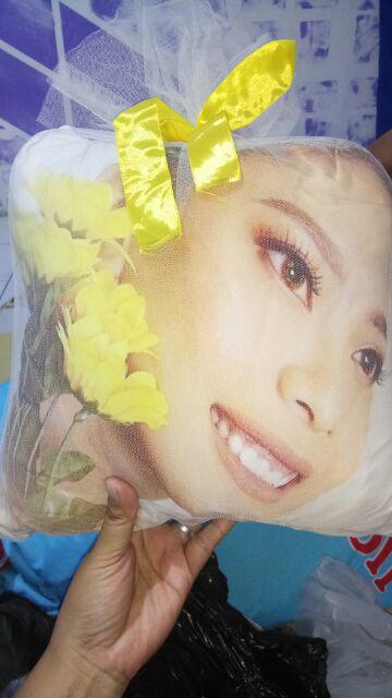 Exclusive | Bantal Foto Untuk Kado Souvenir Hadiah Bisa Pasang Foto Sendiri Gratis Desain