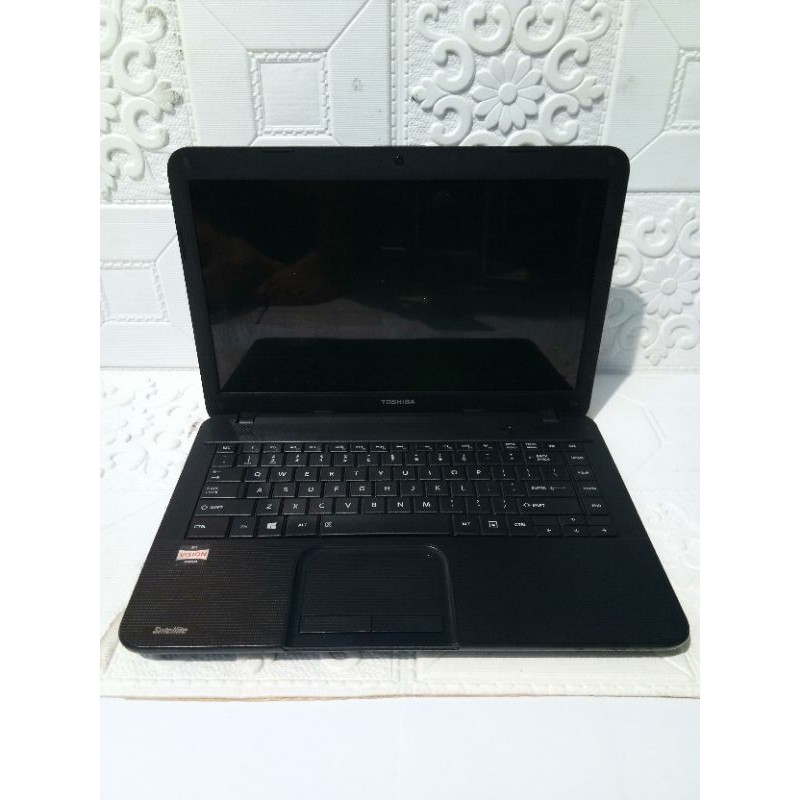 TOSHIBA Satellite C800D Amd/2GB/500GB/Win7 second