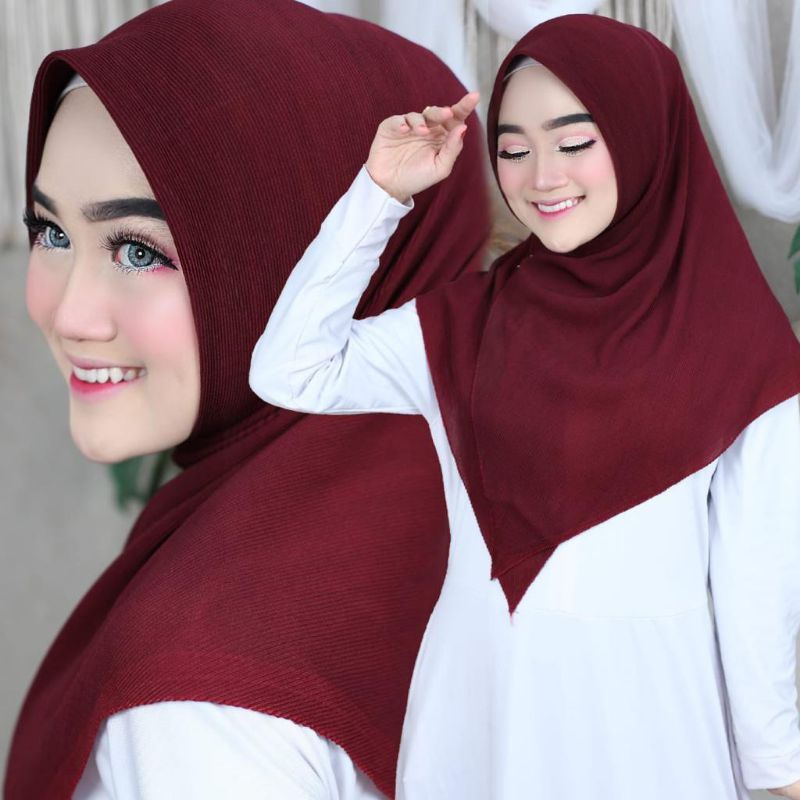 HIJAB SEGIEMPAT PLISKET BELLA SQUERE POLOS /HIJAB PLISKET/COD-Maroon