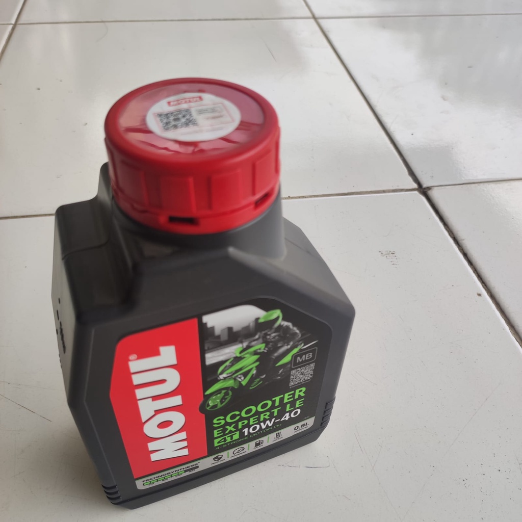 Oli MOTUL SCOOTER EXPERT LE 10W40 1L oli motor matic