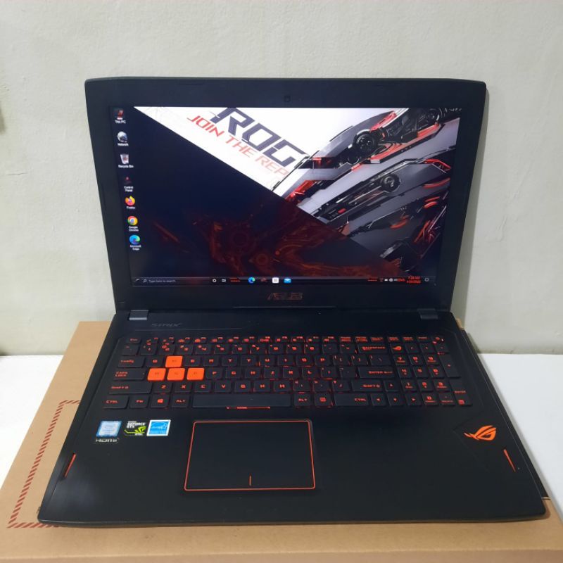 Laptop Gaming ASUS ROG GL502VT Cor i7-6700HQ Ram 8GB/SSD 256GB Nvdia GTX970M 6GB (dedicated)