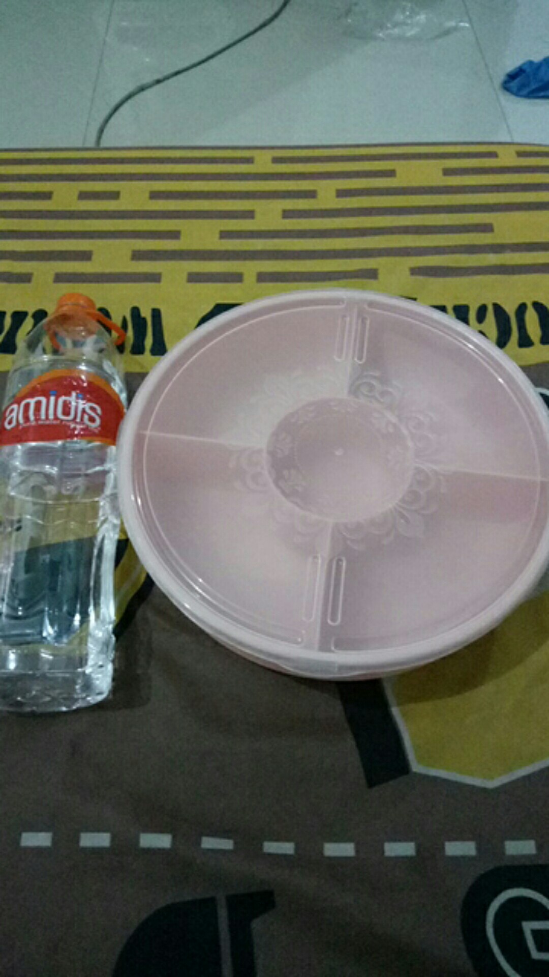 Toples Makanan 5 Sekat