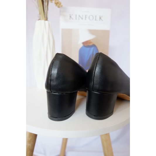 venybrose- Aluna heels black Aluna Klor heels black sepatu heels sepatu kerja sepatu pantofel sepatu murah