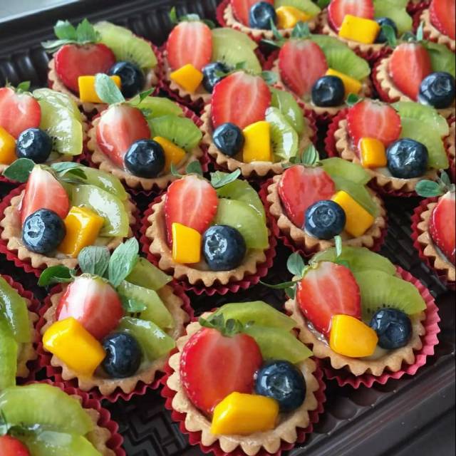

Mini fruit tartlets 24 pcs