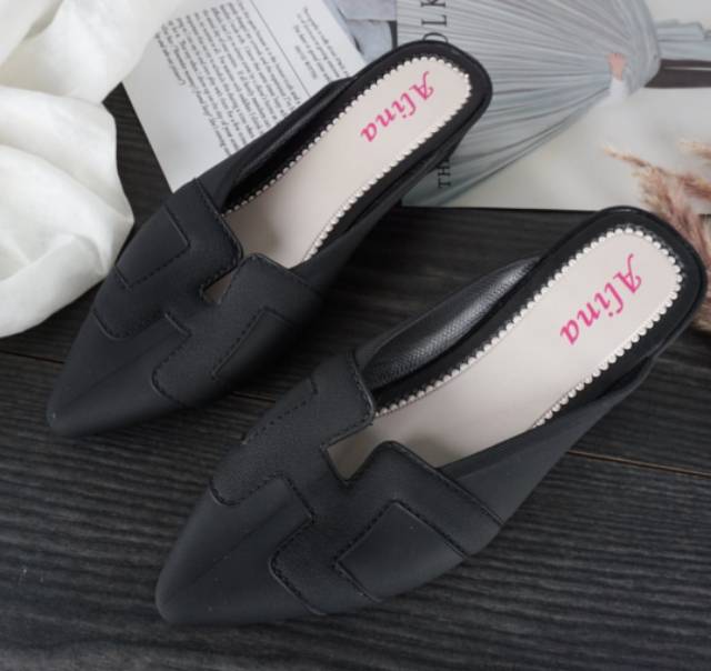 Sandal Wedges Slop Wanita Karet H