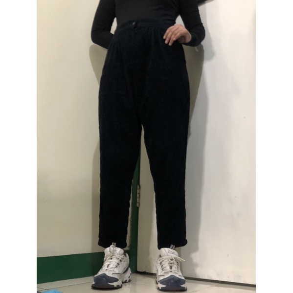 CELANA CORDUROY HITAM