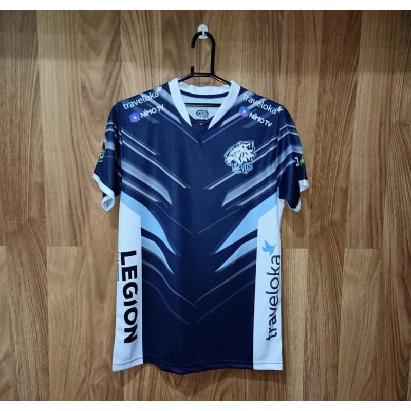 CUSTOM JERSEY ESPORT BEBAS DESAIN BEBAS PASANG NAMA DAN LOGO