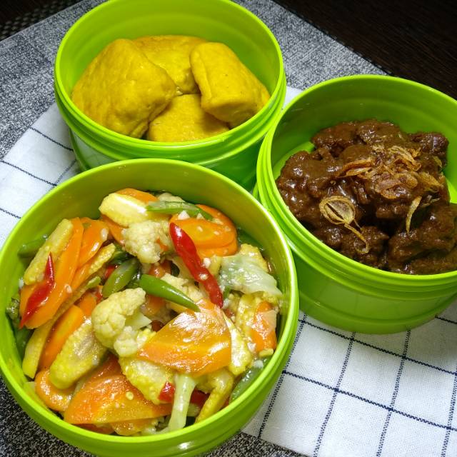 

Menu catering Mingguan by Dapur Foodbox