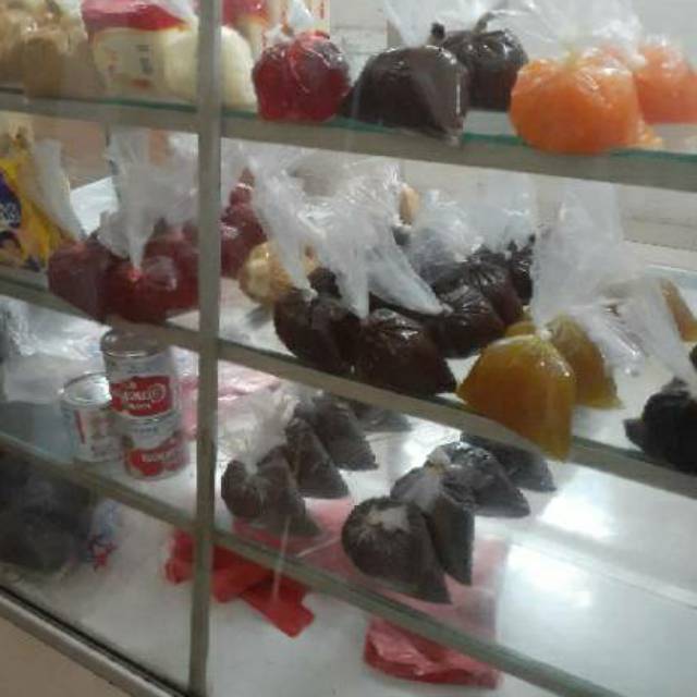 

Selai Blue Berry/Nanas/Strawbery