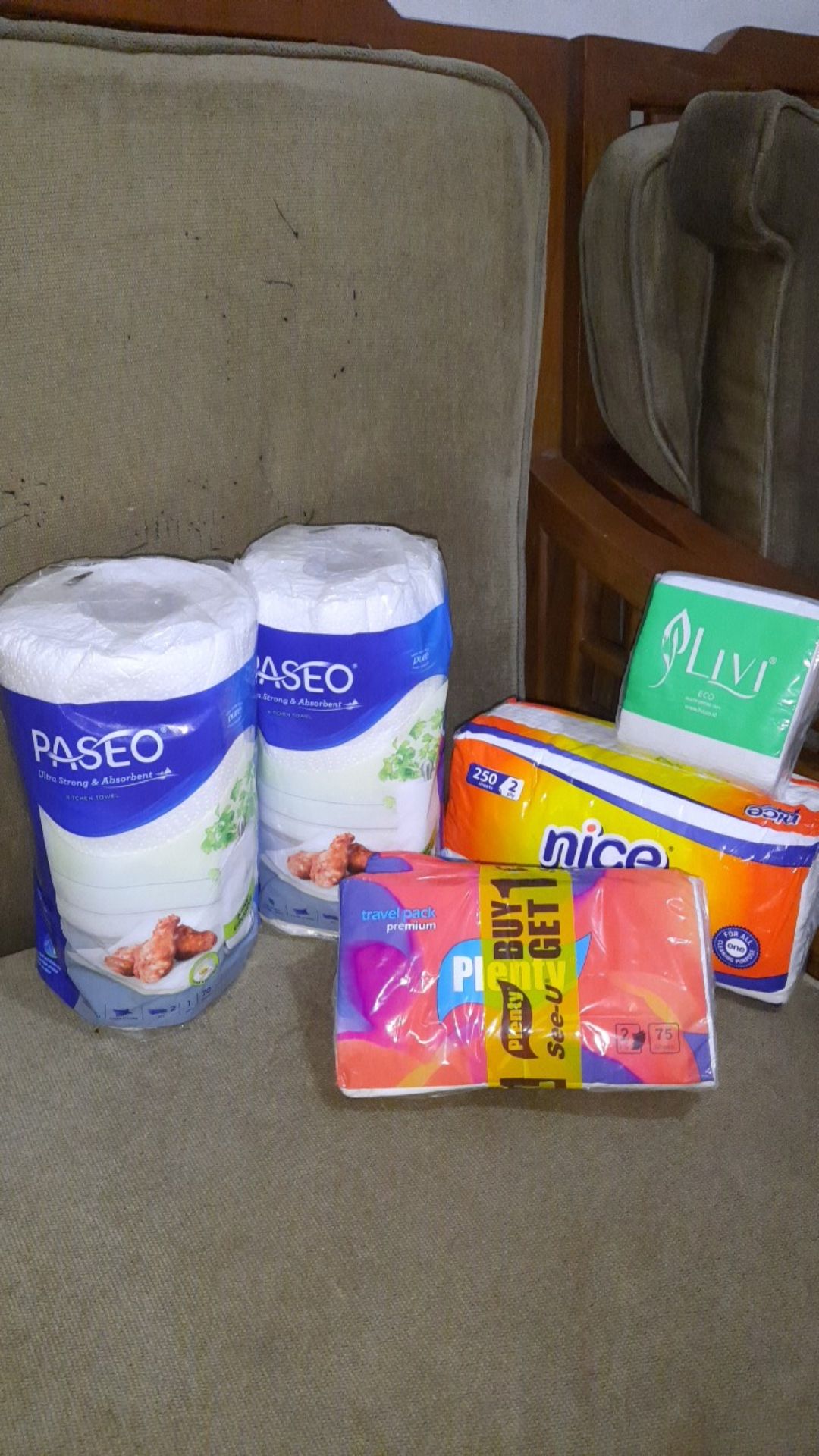 Plenty Travel Pack Tissue Premium [2 Ply/75 Sheet] - Buy 1 Get 1