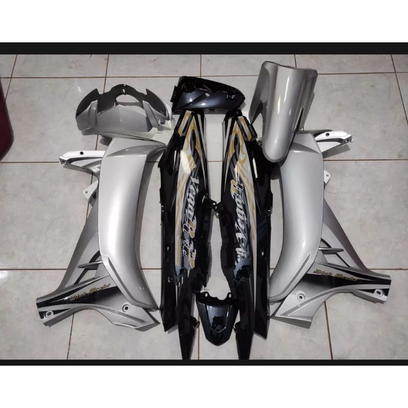 Full set body halus dan kasar Yamaha Vega r new + stiker