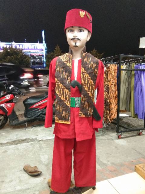 Baju Pangsi Betawi Paling Lengkap ( Baju pangsi+sabuk+selendang+golok-golokan )