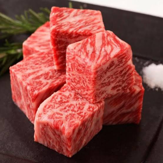

Premium Wagyu Saikoro 250rg Meltique Daging Sapi Grill Shabu Bite Cube