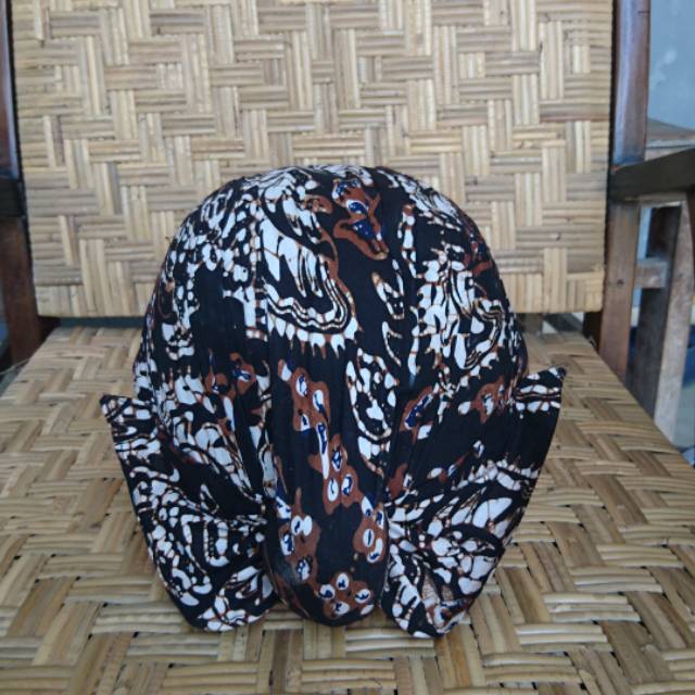 Blangkon Klasik Batik Tulis