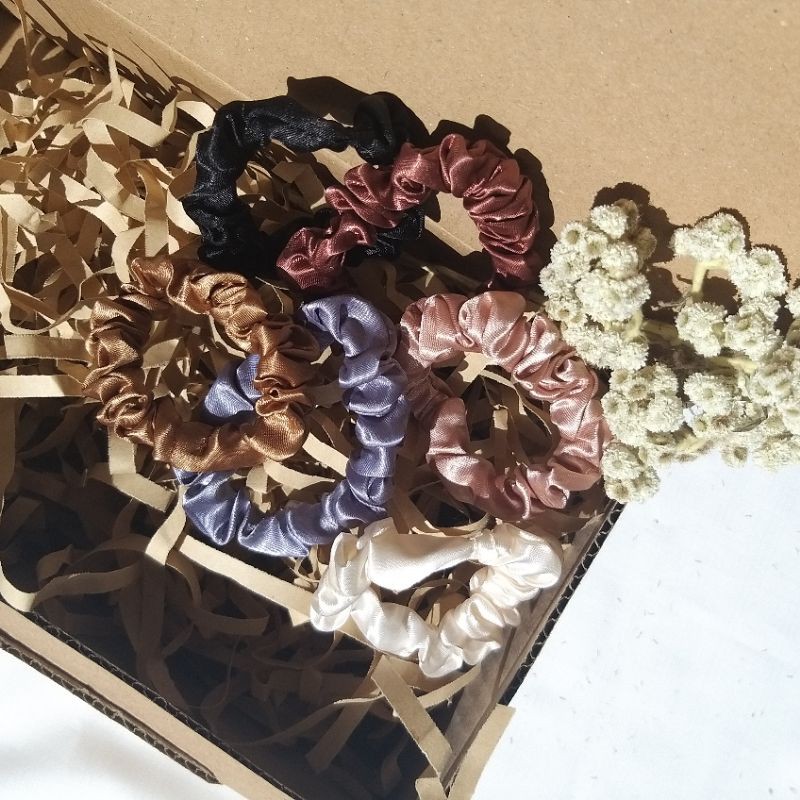 

scrunchies mini casual satin/ 1 pcs