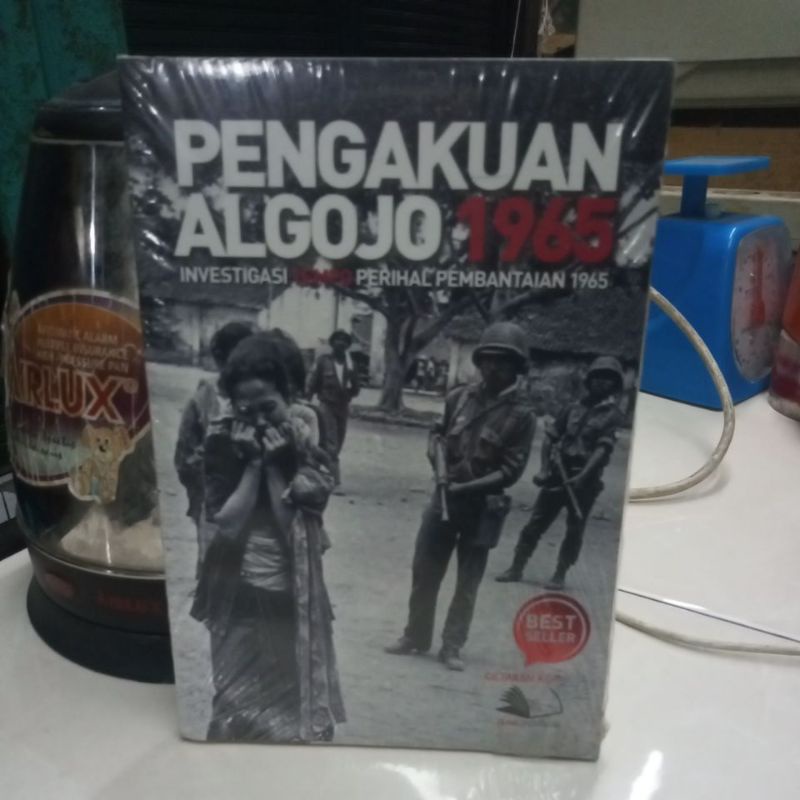 Buku Pengakuan Algojo 1965