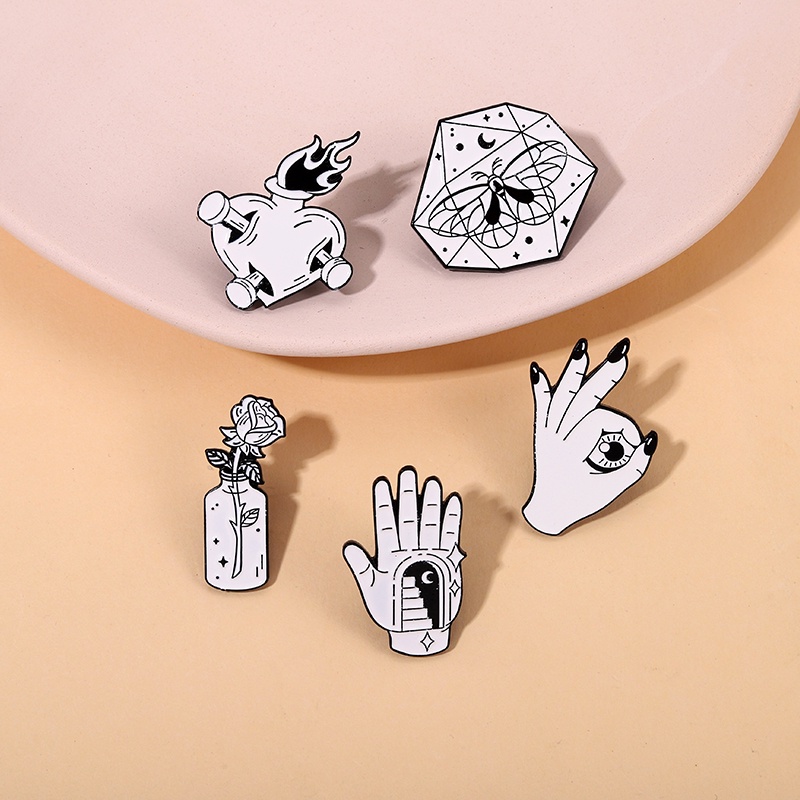 Bros Pin Model Dark Punk Palm Amber Butterfly Untuk Aksesoris Pakaian