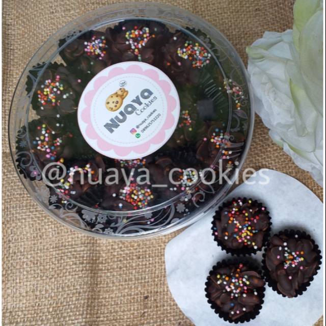 

Kue Lebaran Coklat Kacang / Kue Kacang