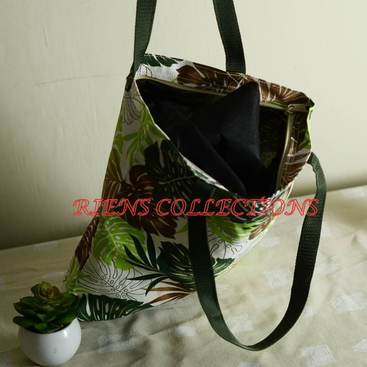 TOTEBAG KANVAS TAS KANVAS MOTIF ANEKA DAUN LATAR PUTIH. Riens Collections