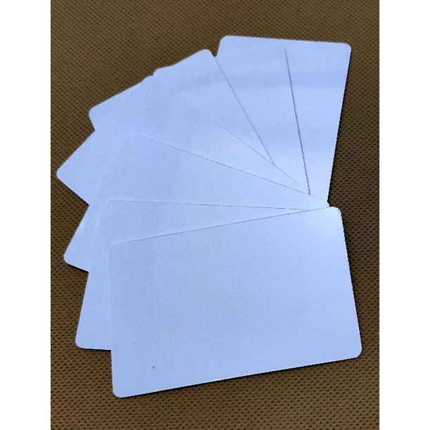 

Bahan ID Card (PVC Tengah Potongan)