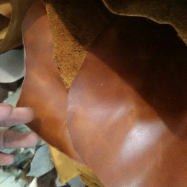 Kulit sapi lembaran pull up warna tan