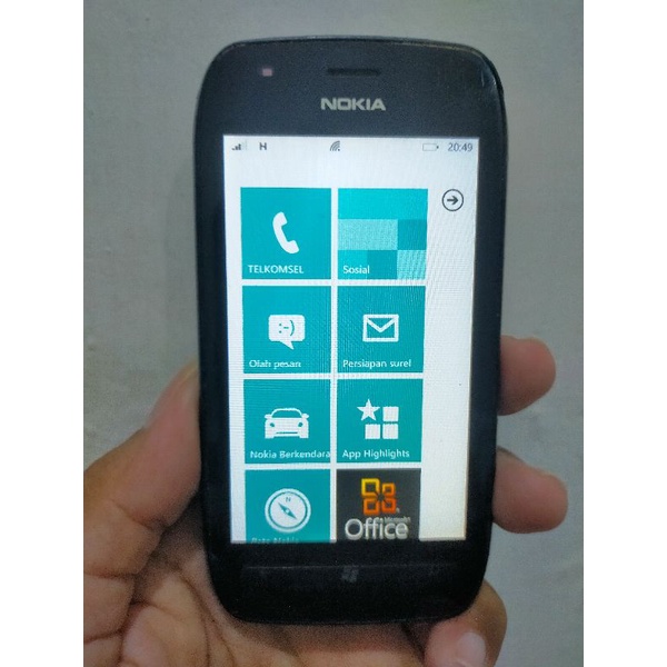Nokia Lumia 710 Windows phone