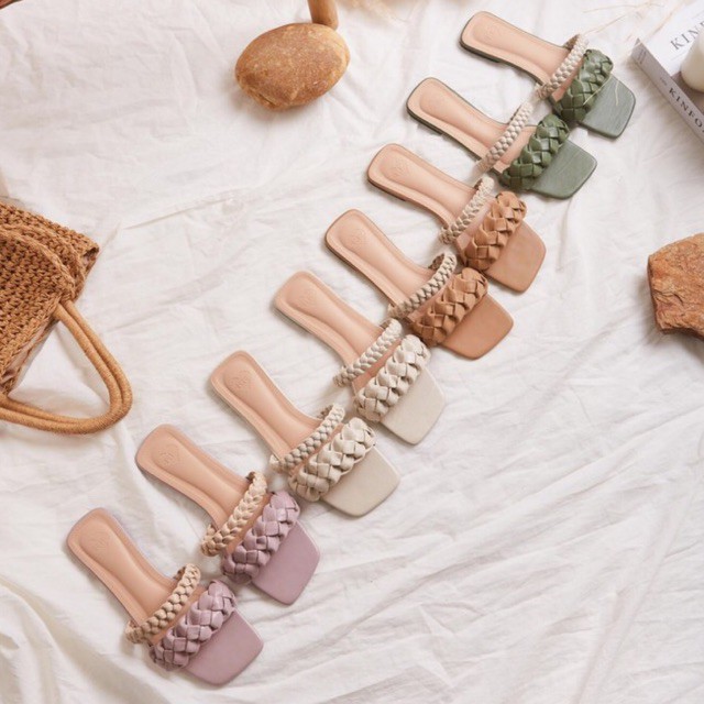 

ATK 08 SANDAL TEPLEK WANITA KEPANG