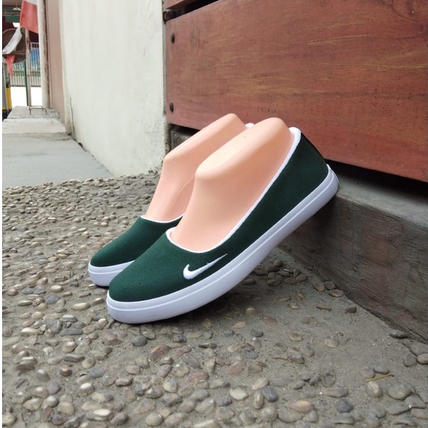 SEPATU SLIP ON WANITA 01 HIJAU PUTIH.SEPATU FLAT.SEPATU HIJABERS.SEPATU SANTAI