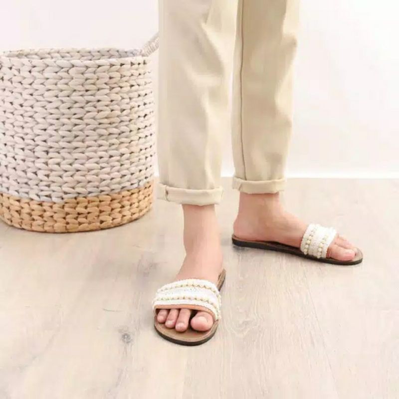 SANDAL BOHO // LILY SLOP BROWN