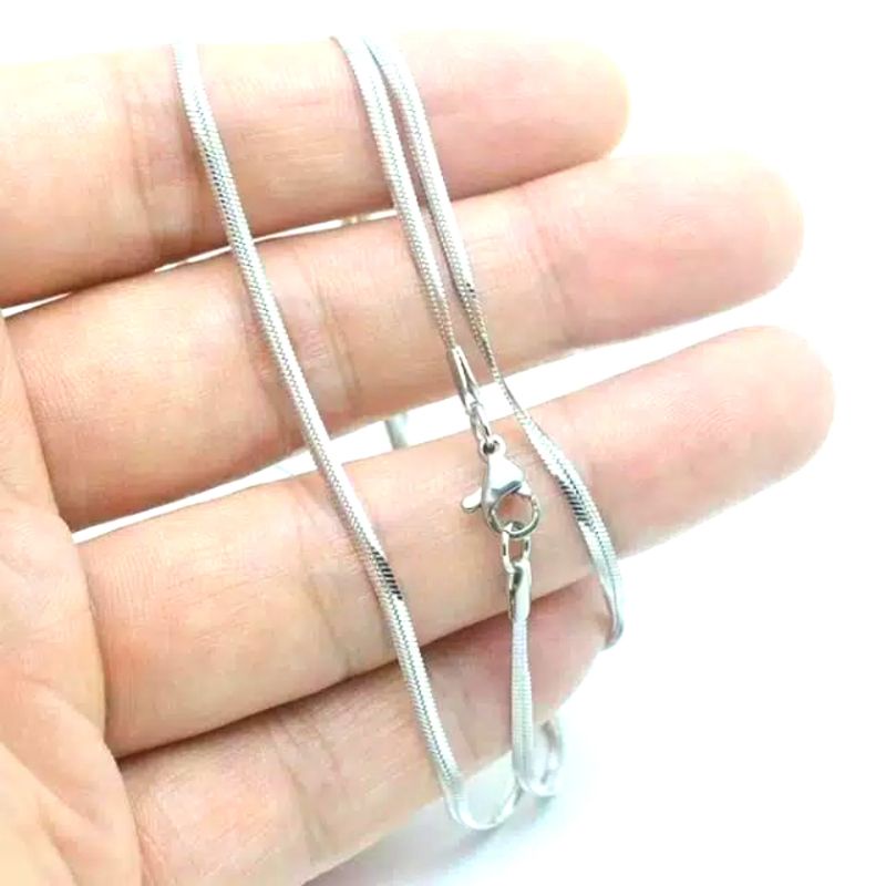 AJ Kalung Titanium Anti Karat Pria Wanita Cowok Cewek Keren Pipih Panjang Silver Putih Emas Polos