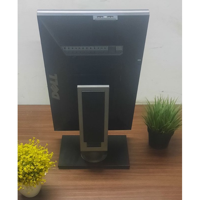 Monitor Dell 19 Inch 1909WB Layar Bisa Diputar, Mulus, Bergaransi