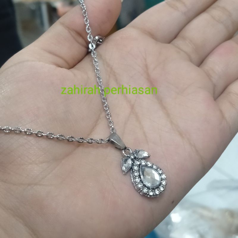 kalung wanita Nori motif free liontin permata perak