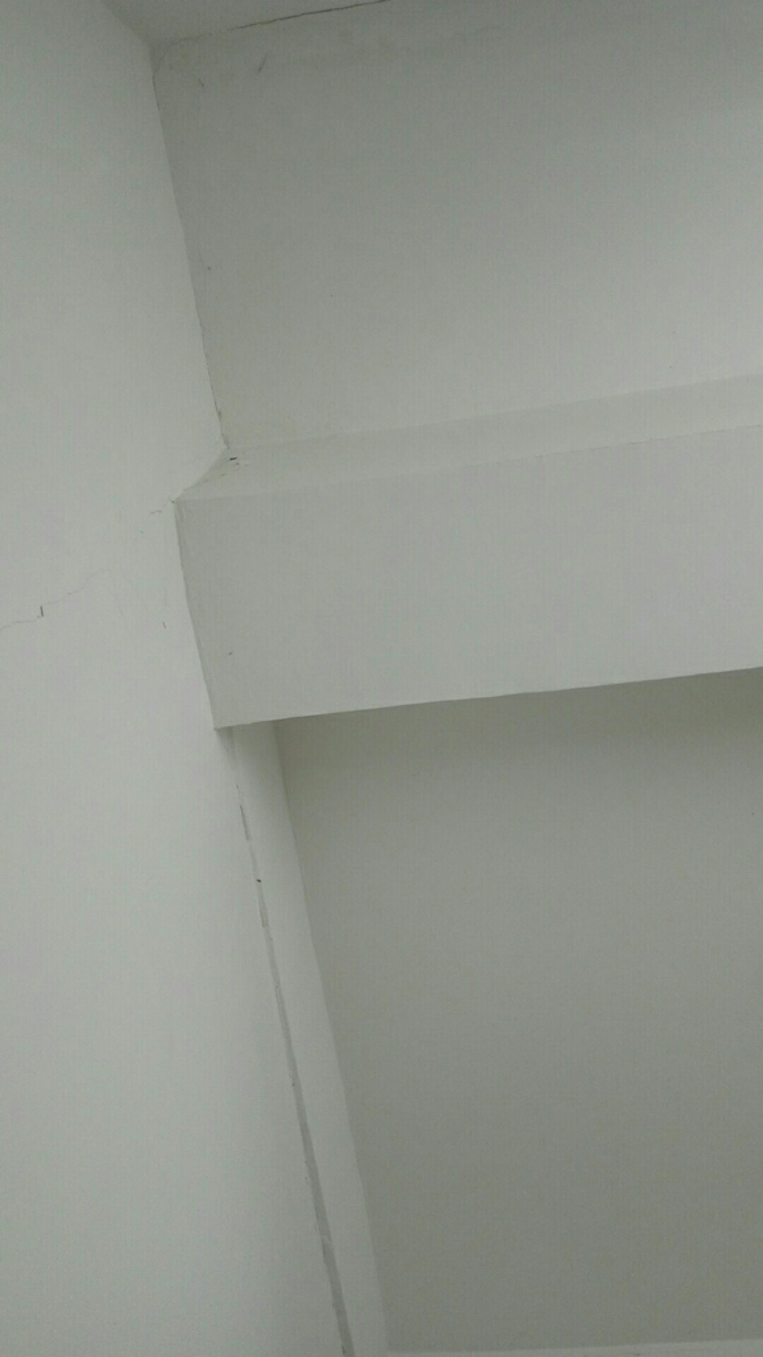 Rinso Cair Molto Rose Fresh & Perfume Essence  750 Ml