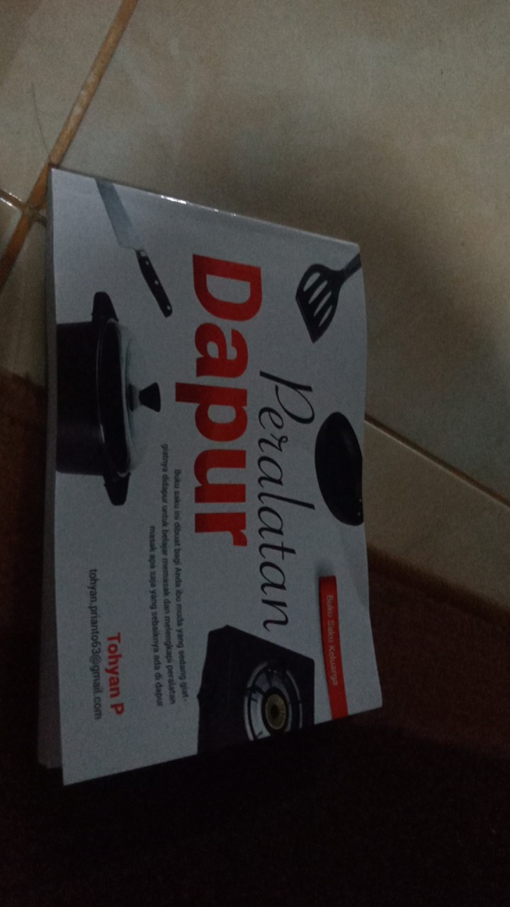 Buku Saku Keluarga Dan Peralatan Dapur - Deepublis