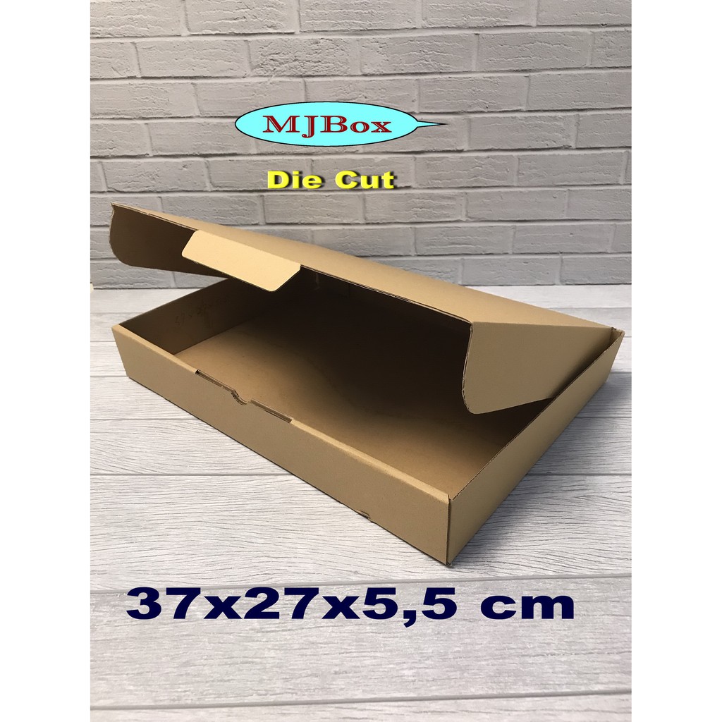 

Kardus 37 x 27 x 5,5 cm..Die Cut kotak untuk Donut isi 12 pcs - dll - model box pizza