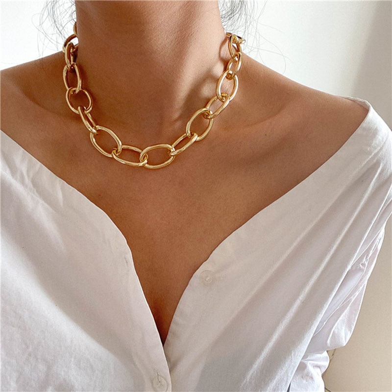 Kalung Choker Rantai Bahan Aluminum Warna Emas Gaya Punk Untuk Wanita