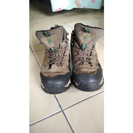 sepatu outdoor humtto